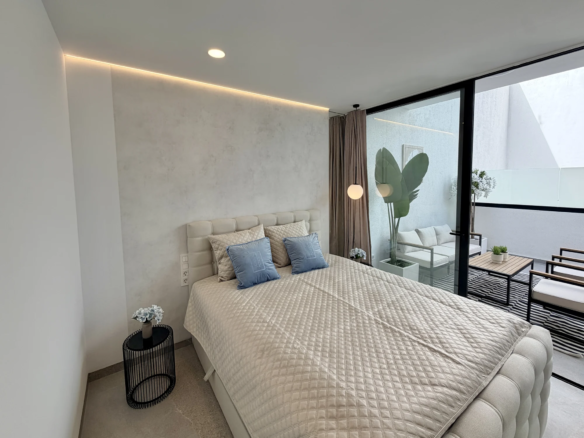 Apartament z dwiema sypialniami i dużym tarasem w Vista Mar 9