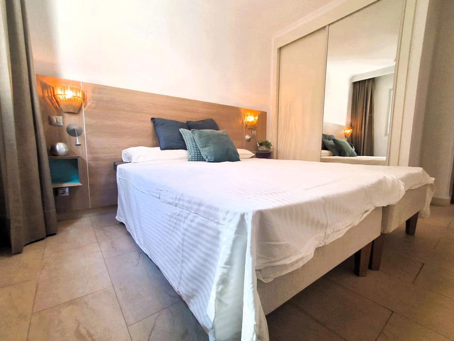 28 Luksusowy apartament z 2 sypialniami, widokiem na ocean i bezpośrednim dostępem do plaży w Playa del Cura