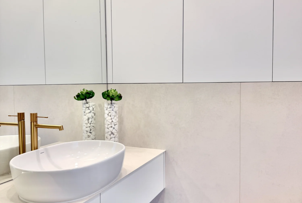 Przestronny apartament z dwiema sypialniami i tarasem w Vista Mar 9, Los Abrigos, Teneryfa