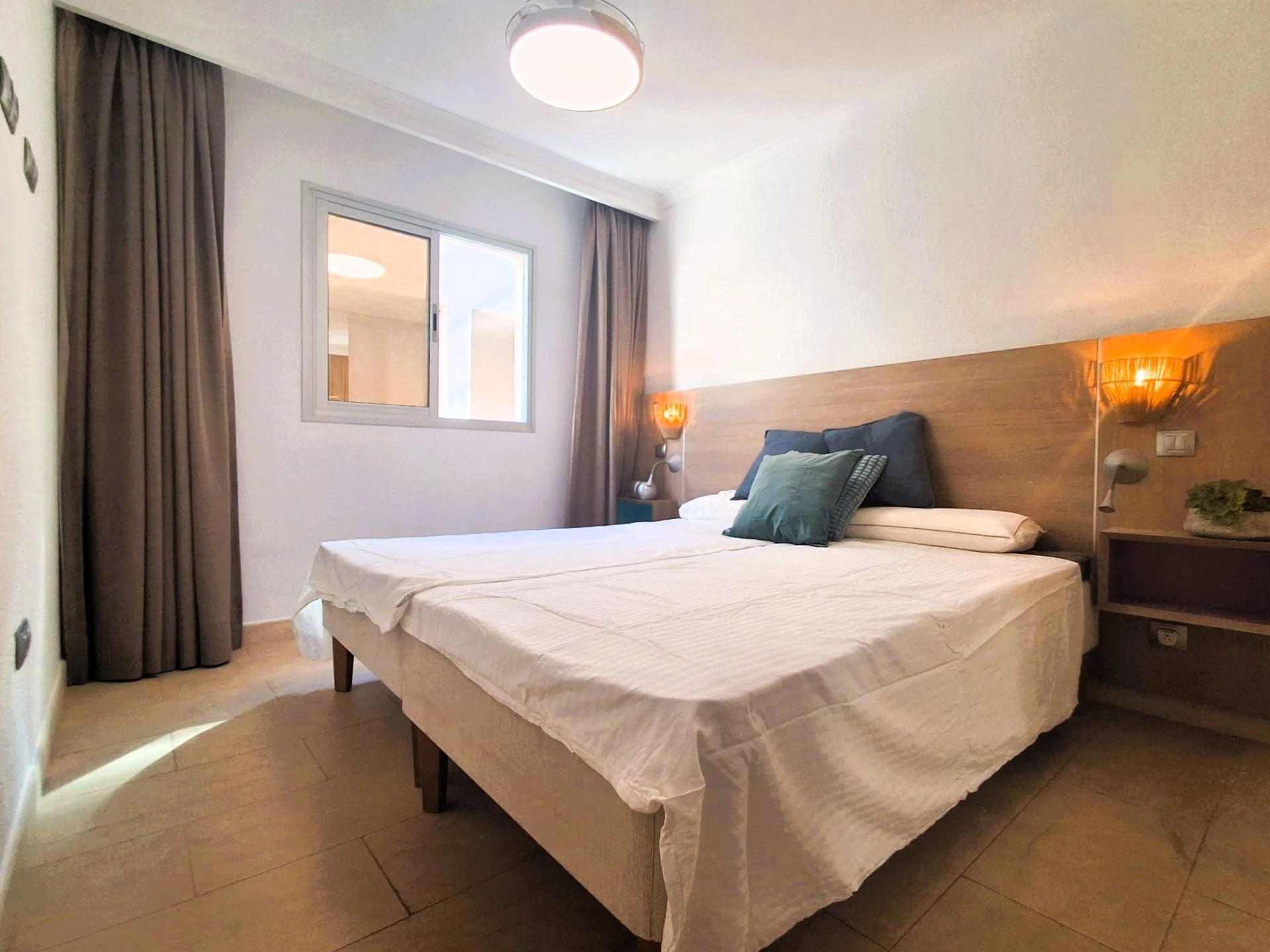 29 Luksusowy apartament z 2 sypialniami, widokiem na ocean i bezpośrednim dostępem do plaży w Playa del Cura
