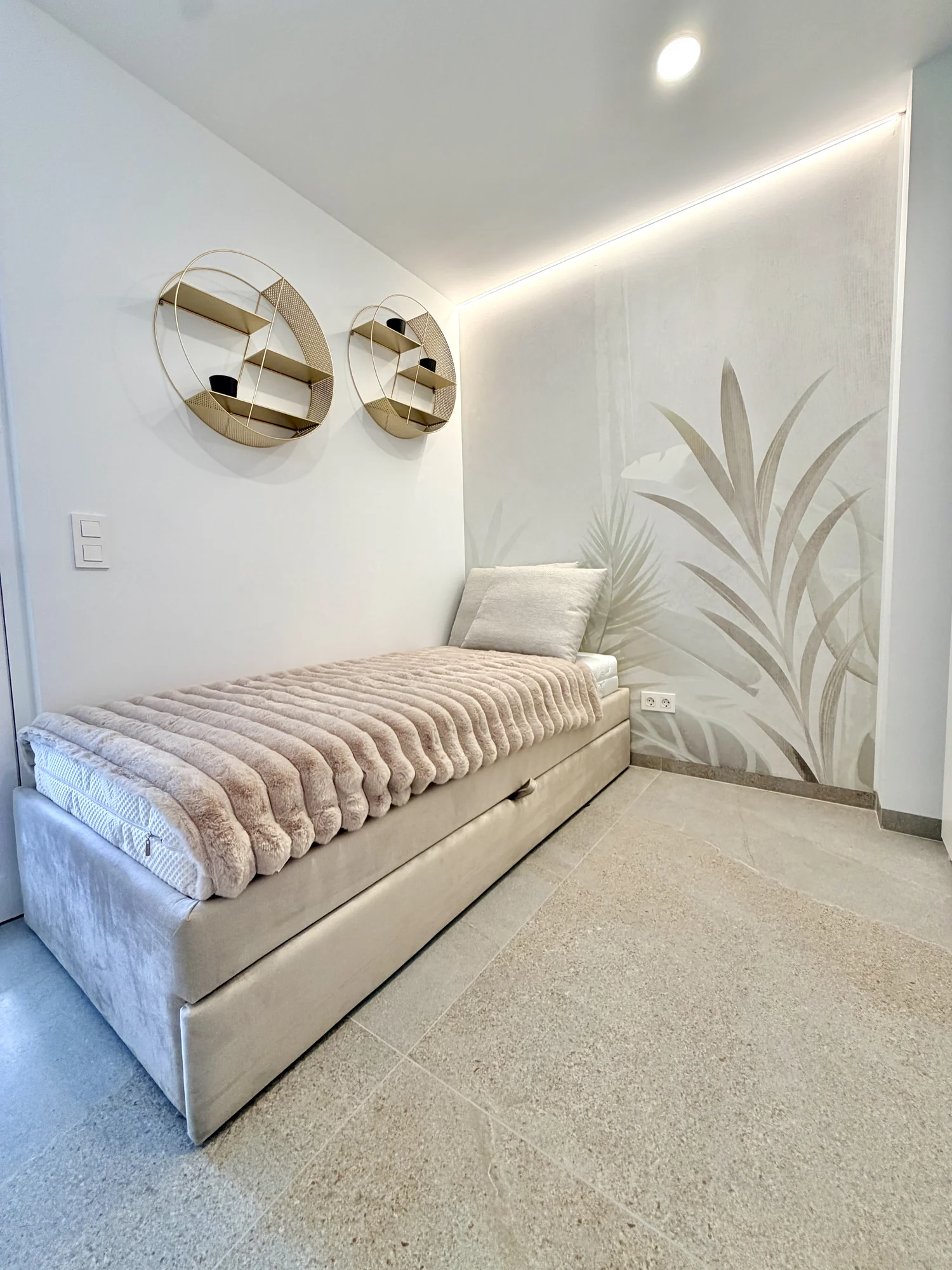 29 Kompaktowy apartament z dwiema sypialniami i balkonem w Vista Mar 9