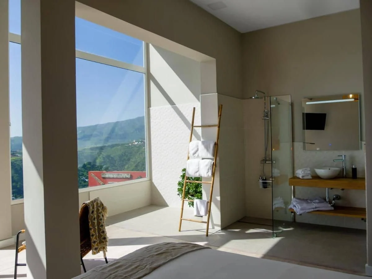 29 Kameralny hotel z basenem przy polu golfowym w Santa Brígida