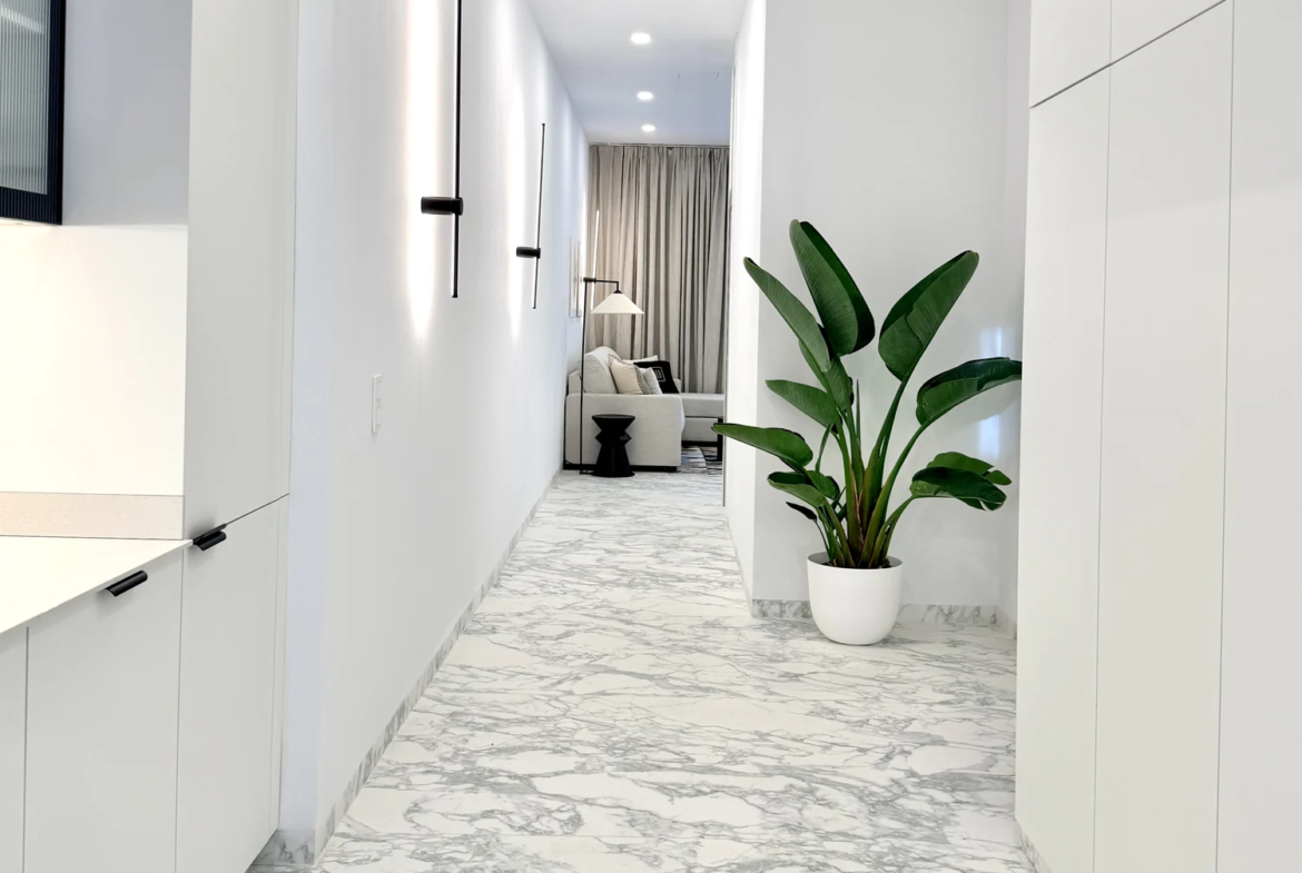 Elegancki apartament z patio w Vista Mar 9 w Los Abrigos