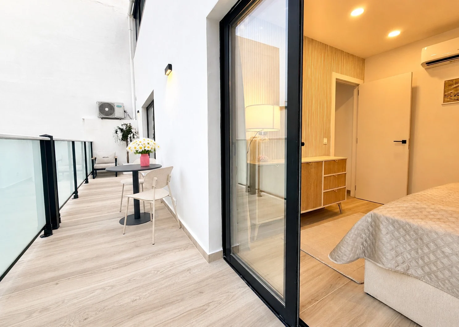 32 Nowoczesny apartament z przestronnym balkonem w Vista Mar 9