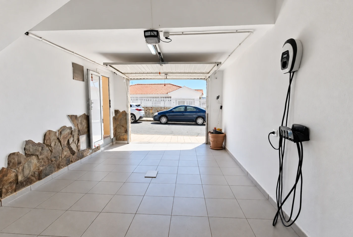 Przestronny duplex z widokiem na ocean, prywatnym garażem i ogrodem w Loma Dos, Arguineguín
