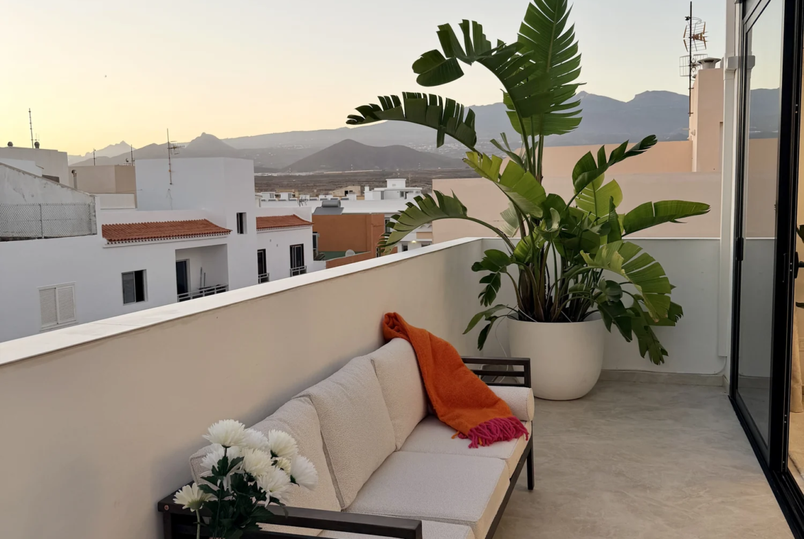 Penthouse z tarasem panoramicznym w Vista Mar 9 w Los Abrigos