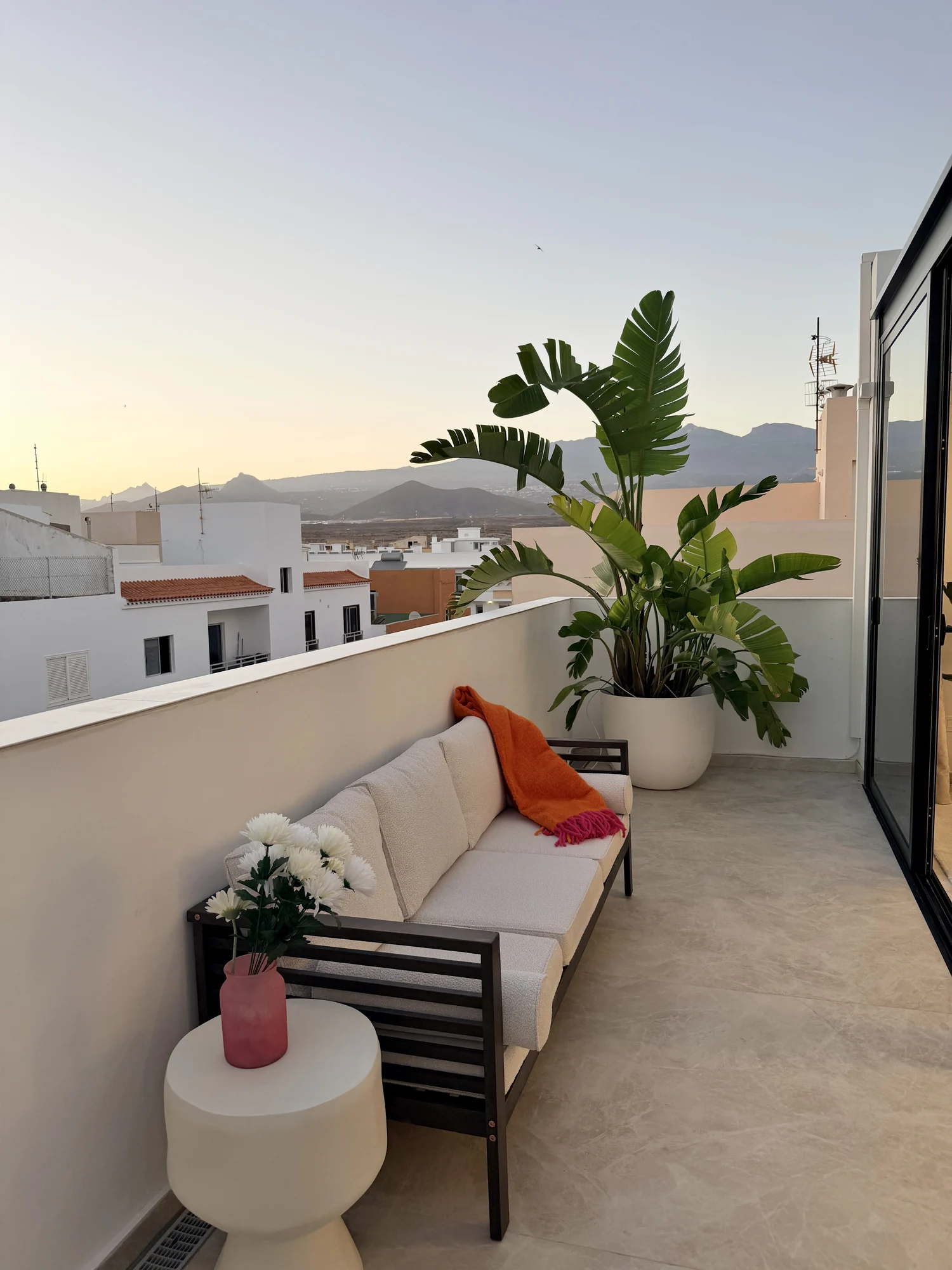 35 Penthouse z tarasem panoramicznym w Vista Mar 9 w Los Abrigos