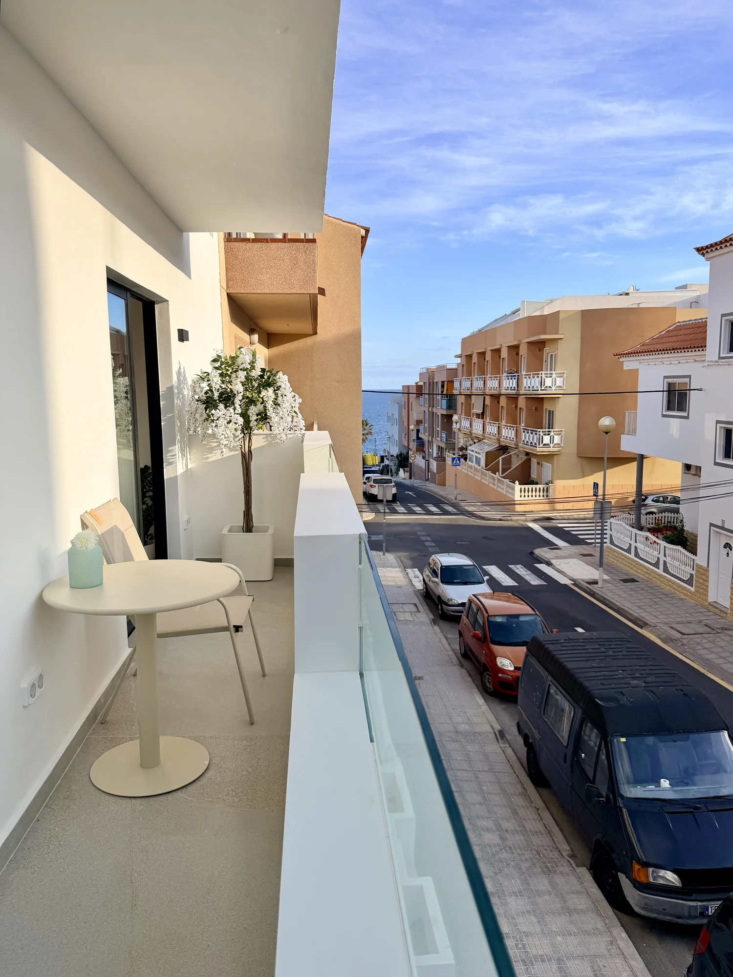 36 Kompaktowy apartament z dwiema sypialniami i balkonem w Vista Mar 9