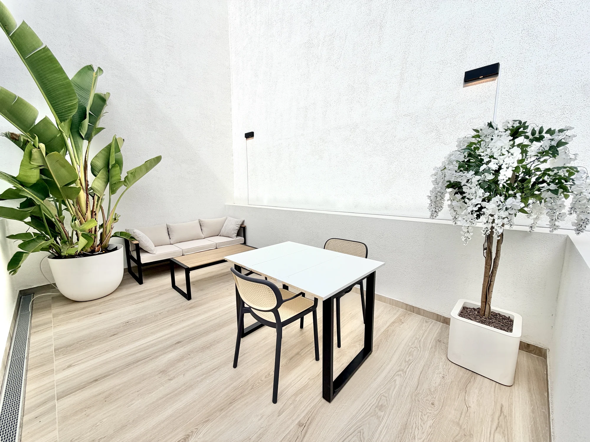 37 Przestronny apartament z dwiema sypialniami i tarasem w Vista Mar 9, Los Abrigos, Teneryfa