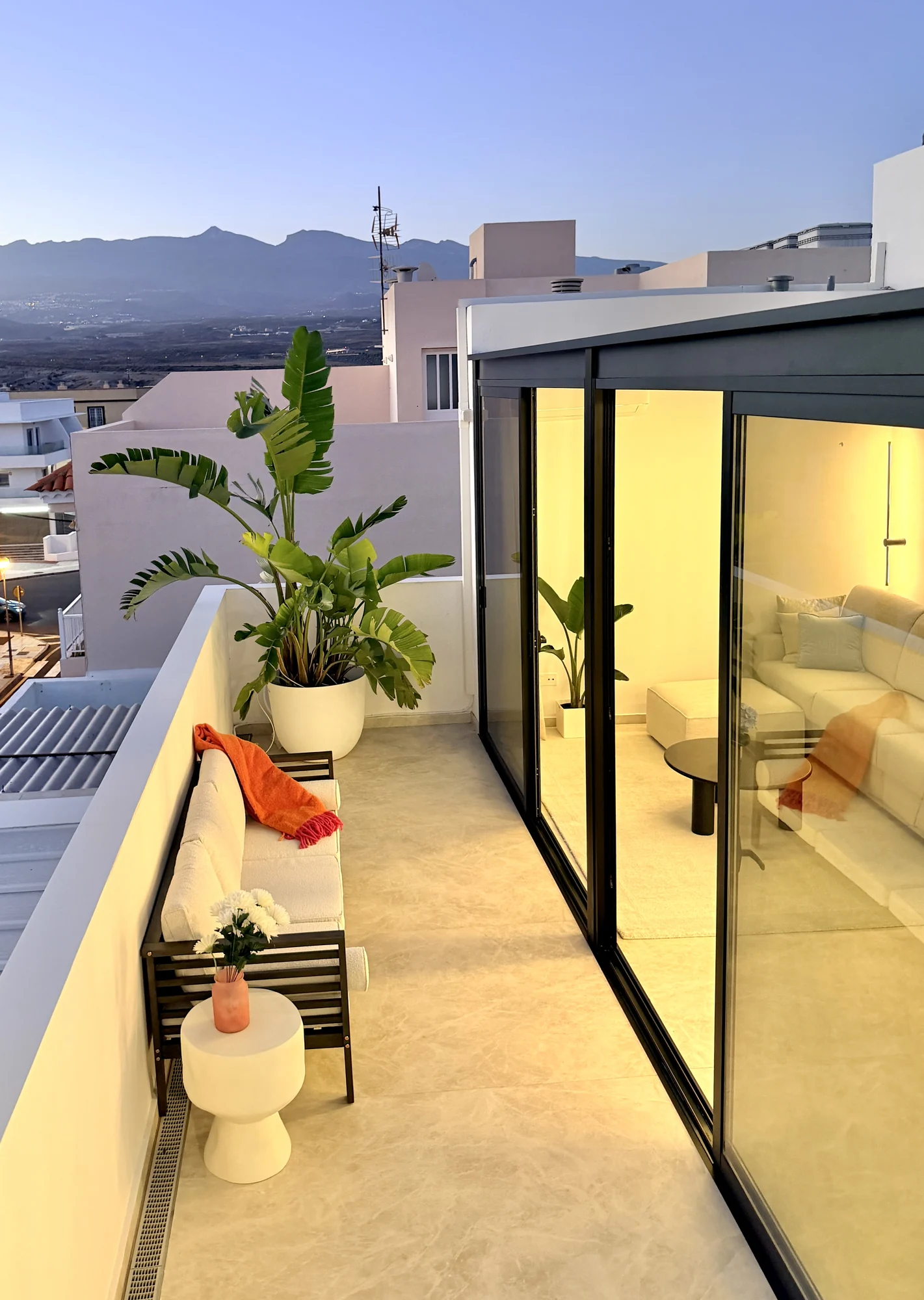 37 Penthouse z tarasem panoramicznym w Vista Mar 9 w Los Abrigos