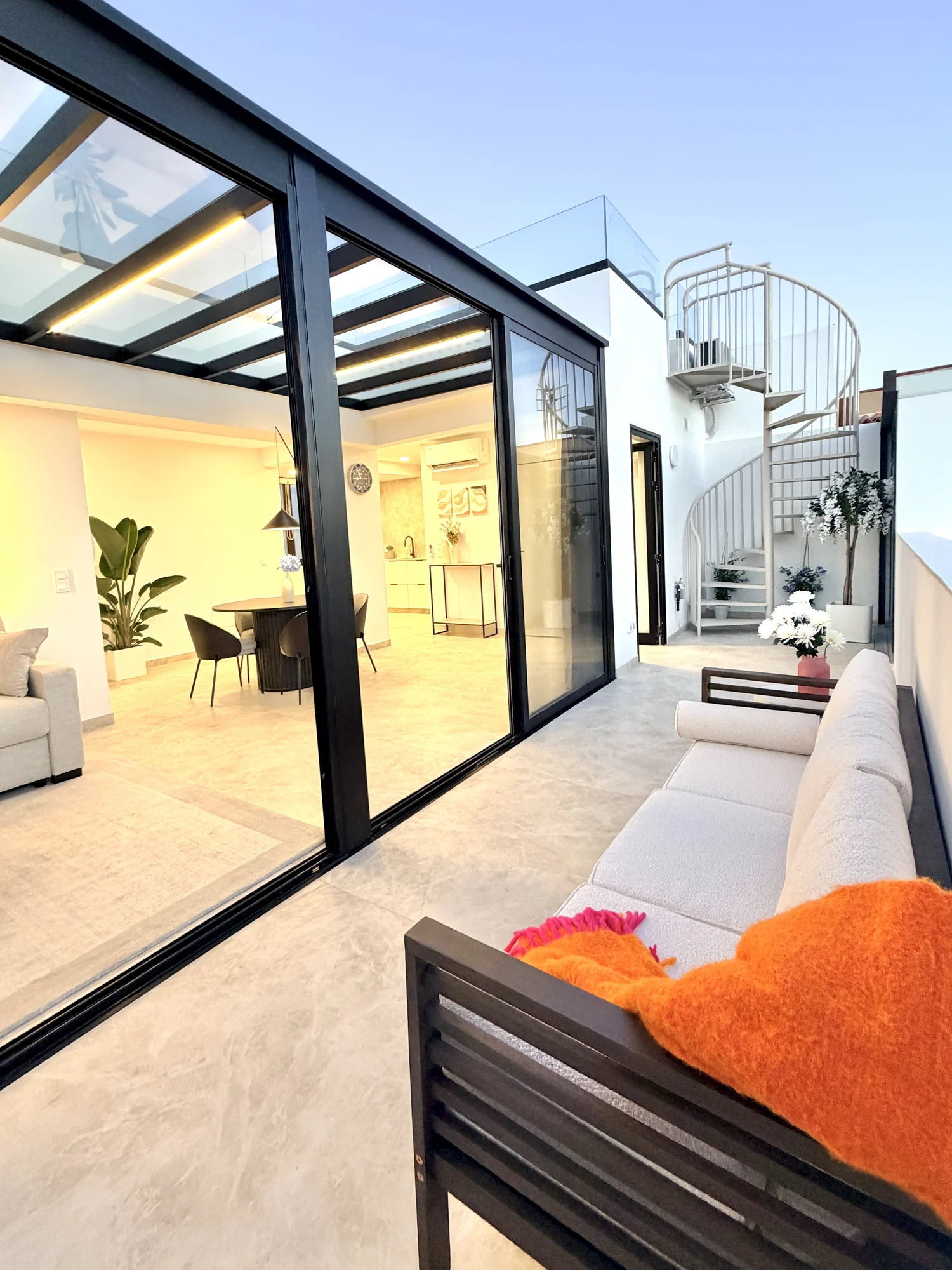 38 Penthouse z tarasem panoramicznym w Vista Mar 9 w Los Abrigos