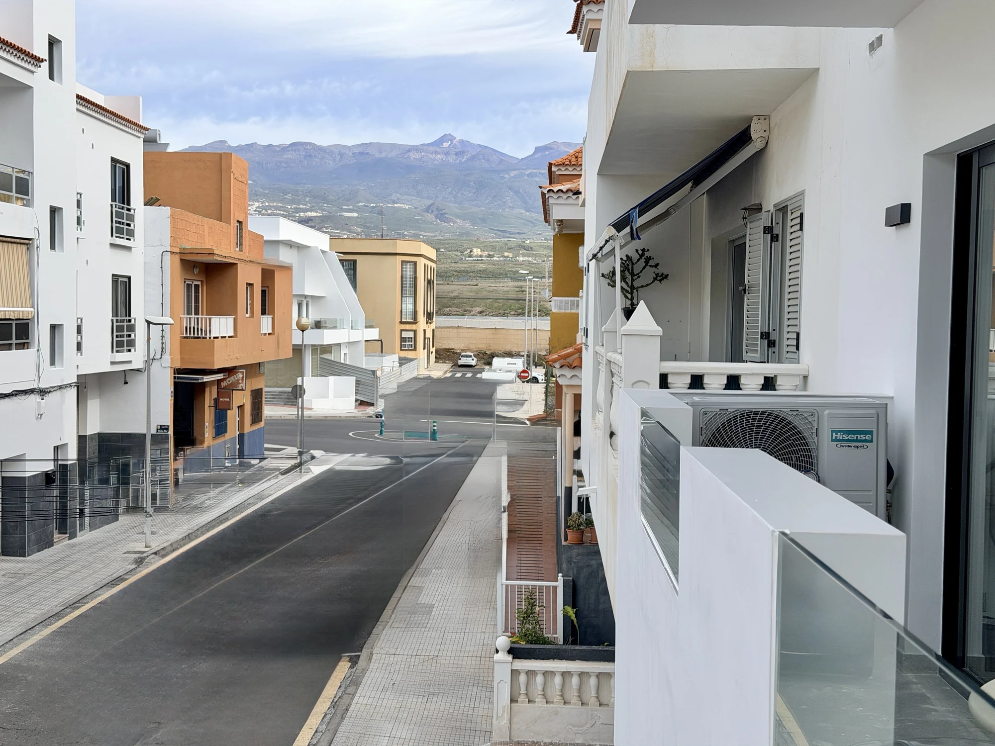 41 Kompaktowy apartament z dwiema sypialniami i balkonem w Vista Mar 9