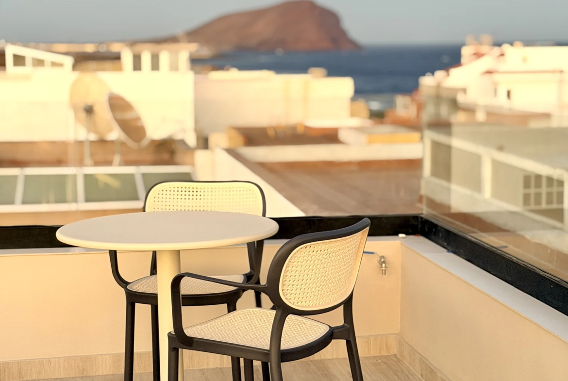 Penthouse z tarasem panoramicznym w Vista Mar 9 w Los Abrigos