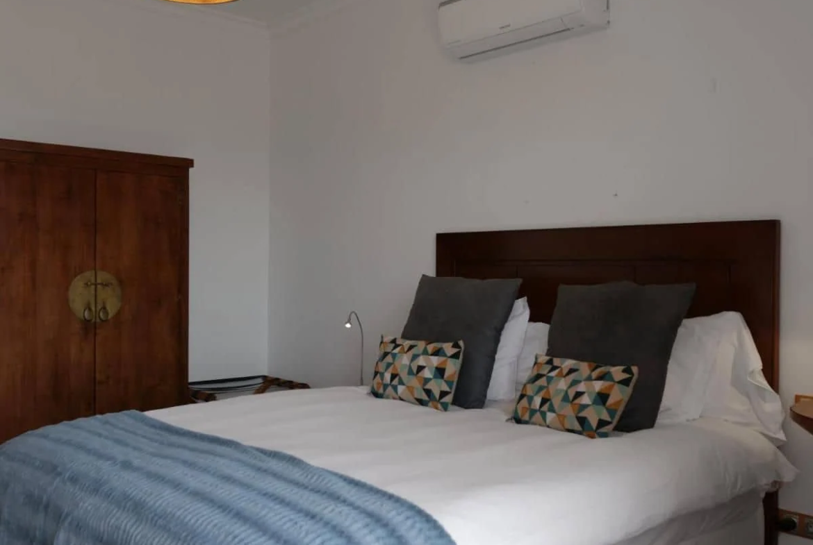 Kameralny hotel z basenem przy polu golfowym w Santa Brígida