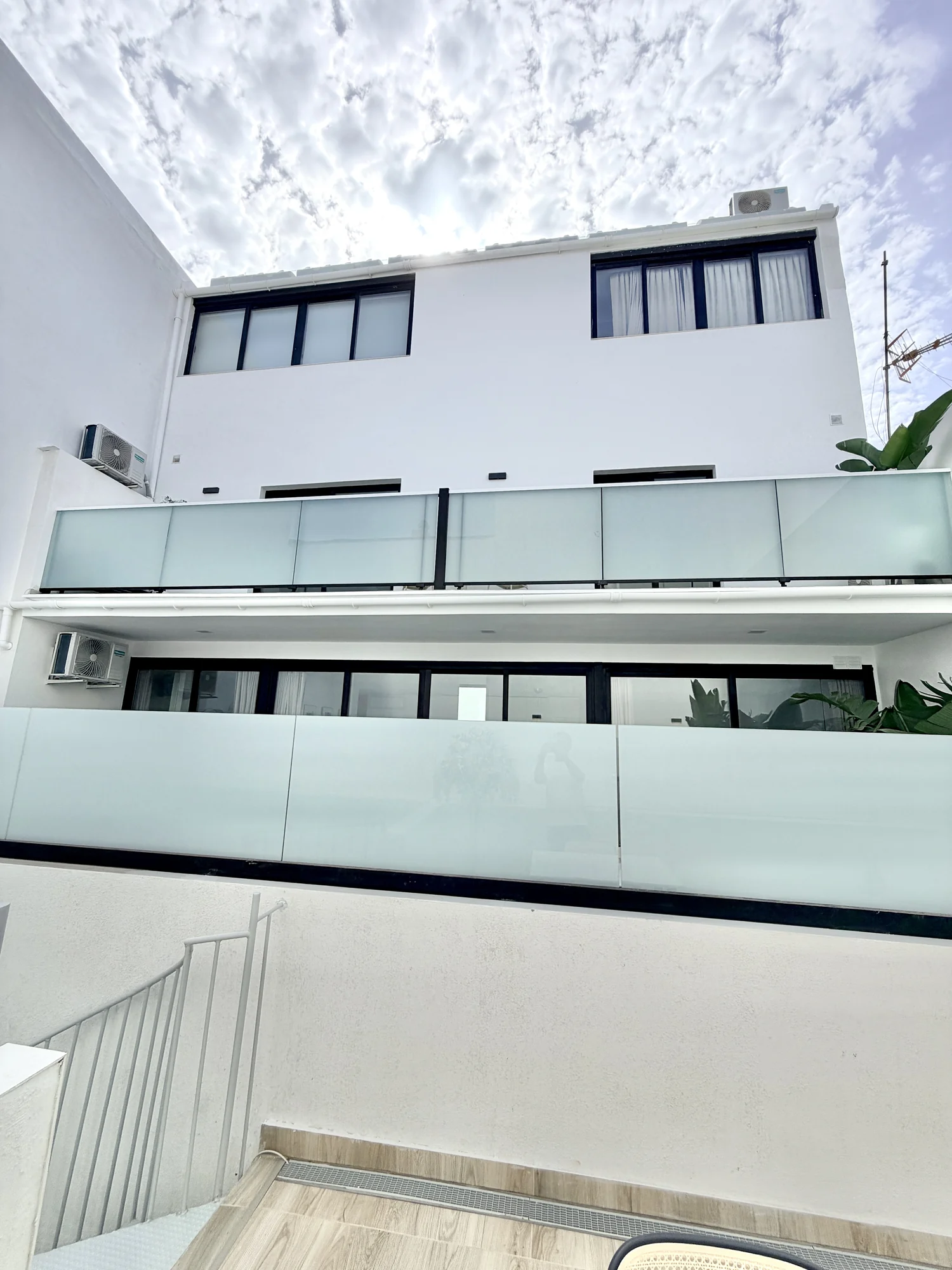 52 Elegancki apartament z patio w Vista Mar 9 w Los Abrigos
