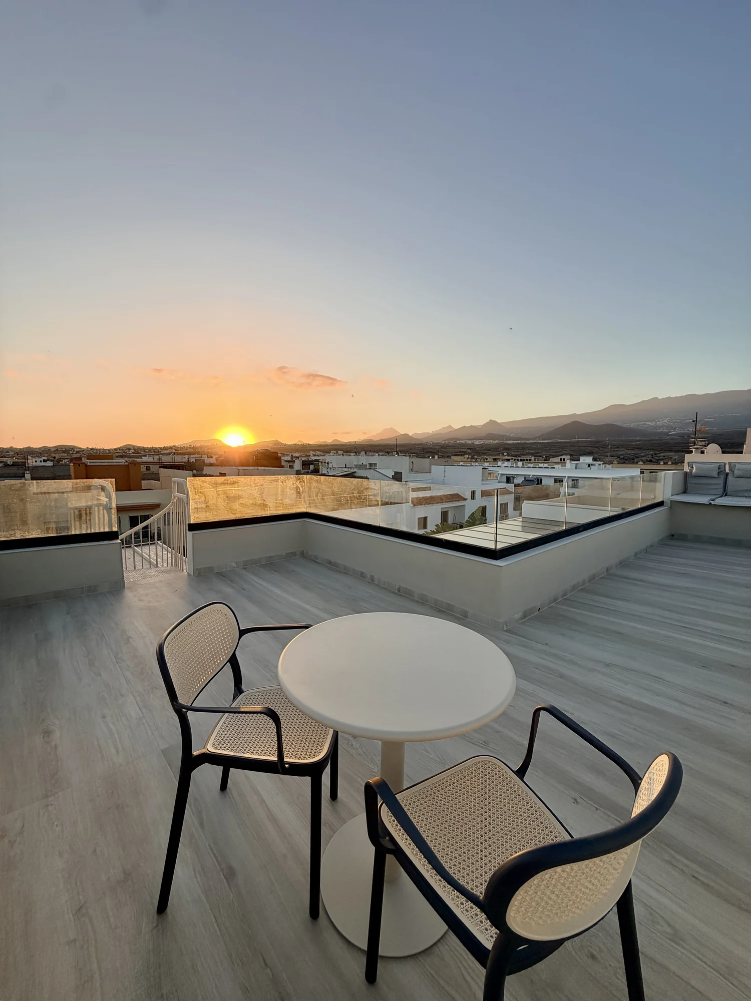 54 Kompaktowy apartament z dwiema sypialniami i balkonem w Vista Mar 9