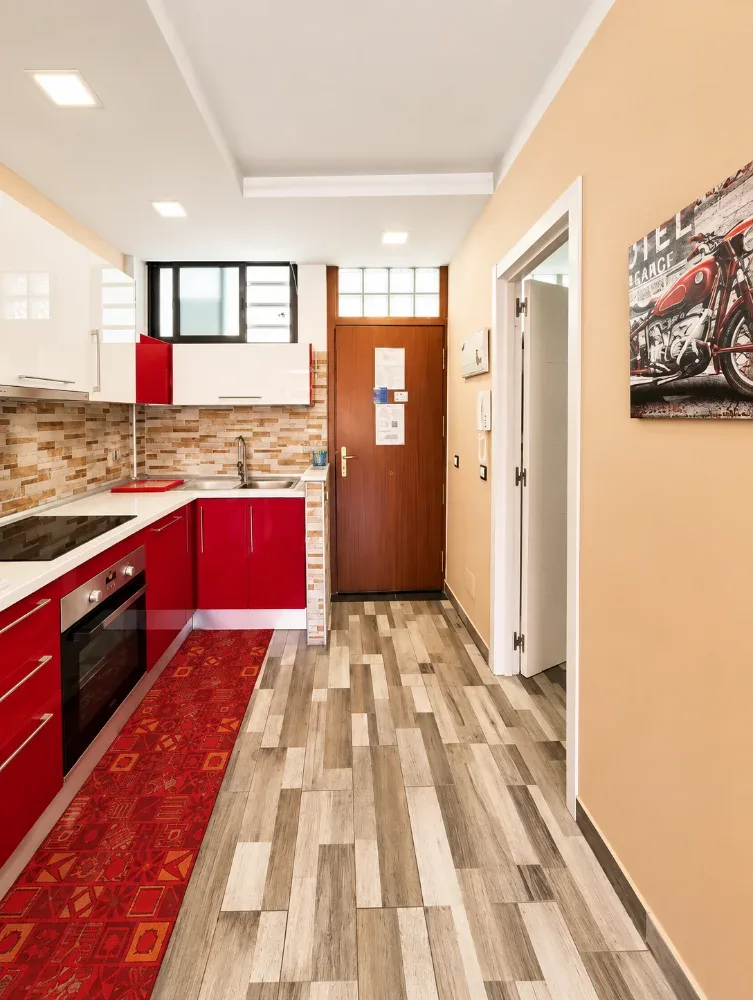 04 Odnowiony apartament z tarasem i basenem w Puerto Rico