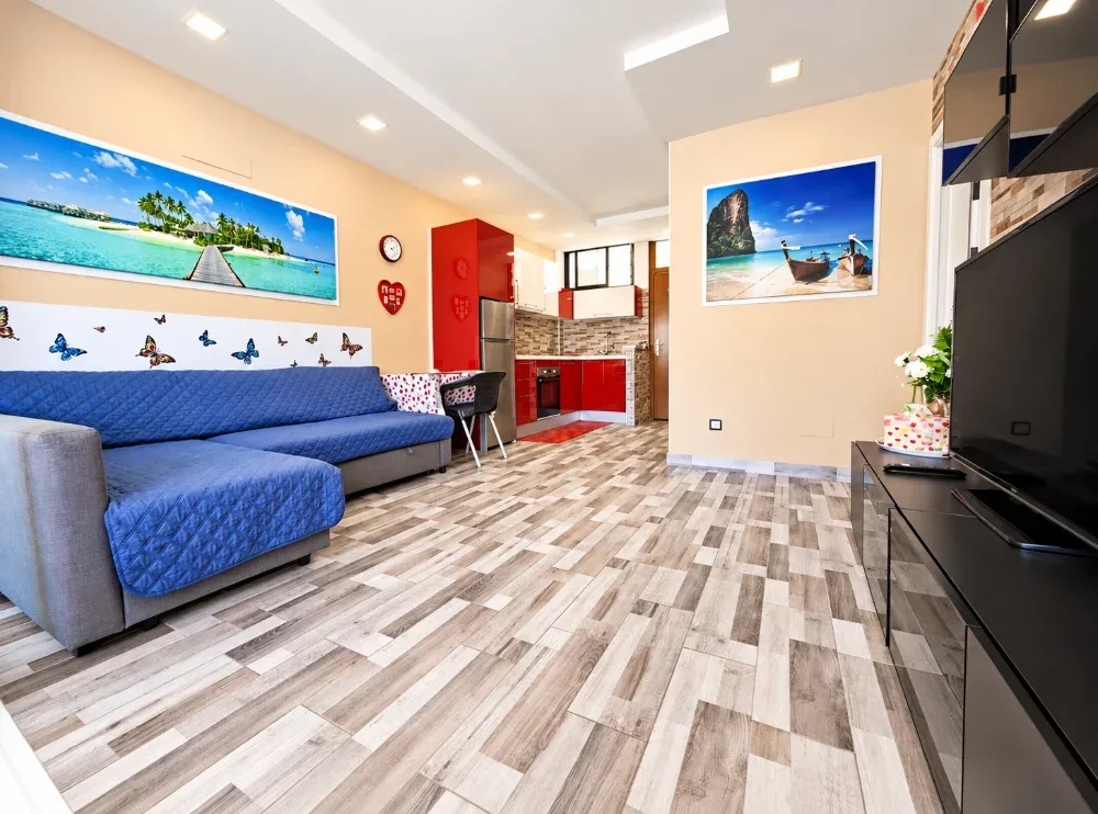 Odnowiony apartament z tarasem i basenem w Puerto Rico