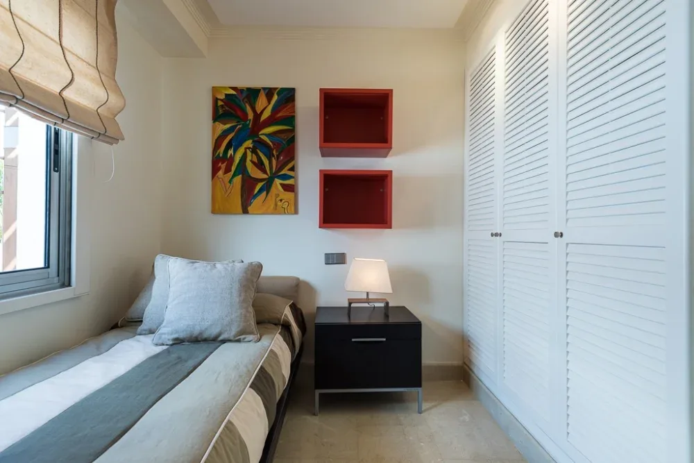 Dom w pierwszej linii brzegowej z niezależnym apartamentem w San Agustín